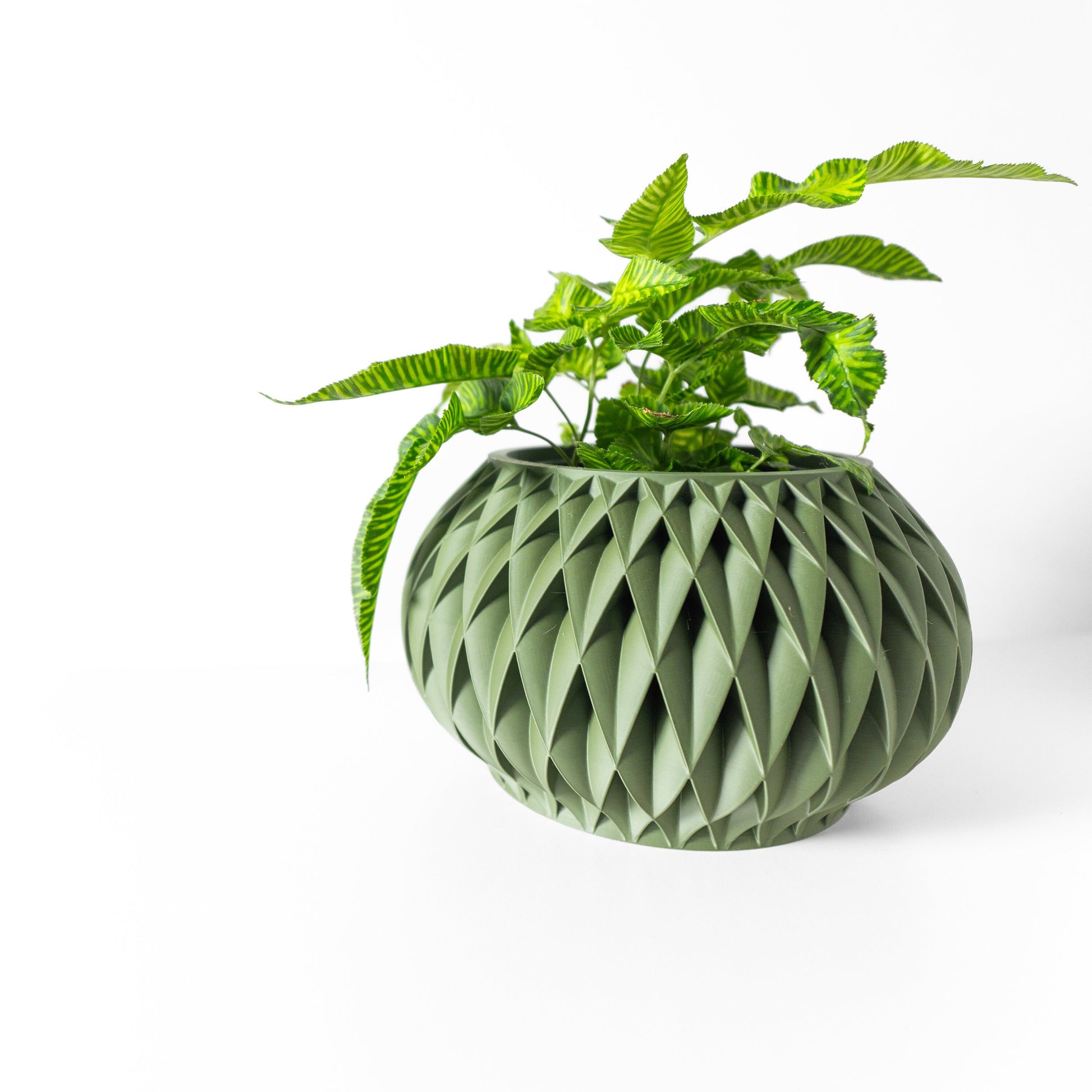 Modern Medium Planter Pot - Stylish Home Decor for Small & Medium Plants, Indoor Gardening Plant Lover Gift - 3D Printed