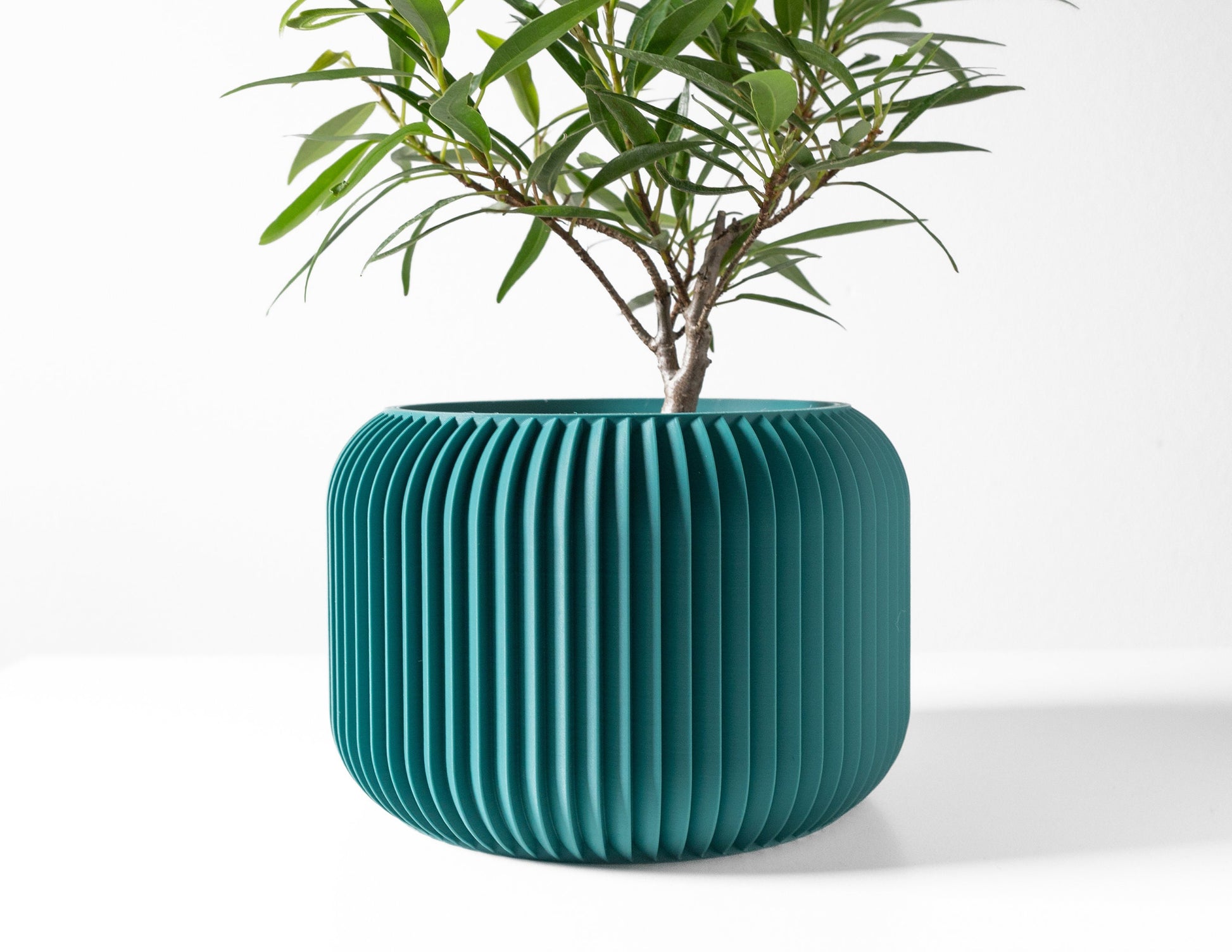 Modern Planter Pot - Stylish Home Decor for Small & Medium Plants, Indoor Gardening Plant Lover Gift - 3D Printed