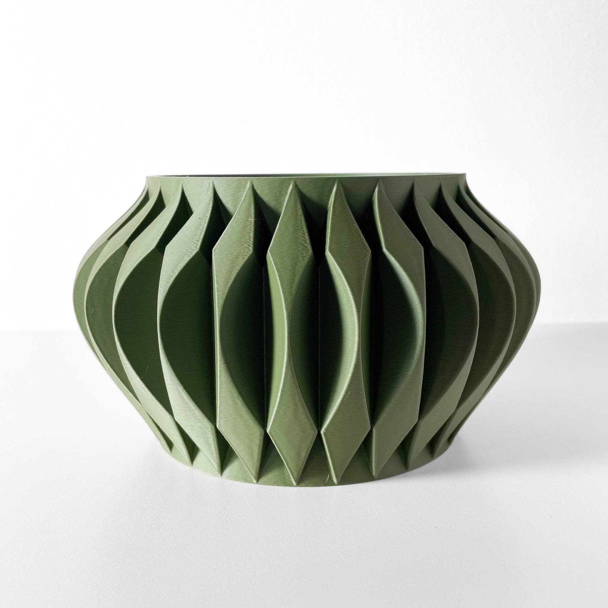 Modern Planter Pot - Stylish Home Decor for Small & Medium Plants, Indoor Gardening Plant Lover Gift