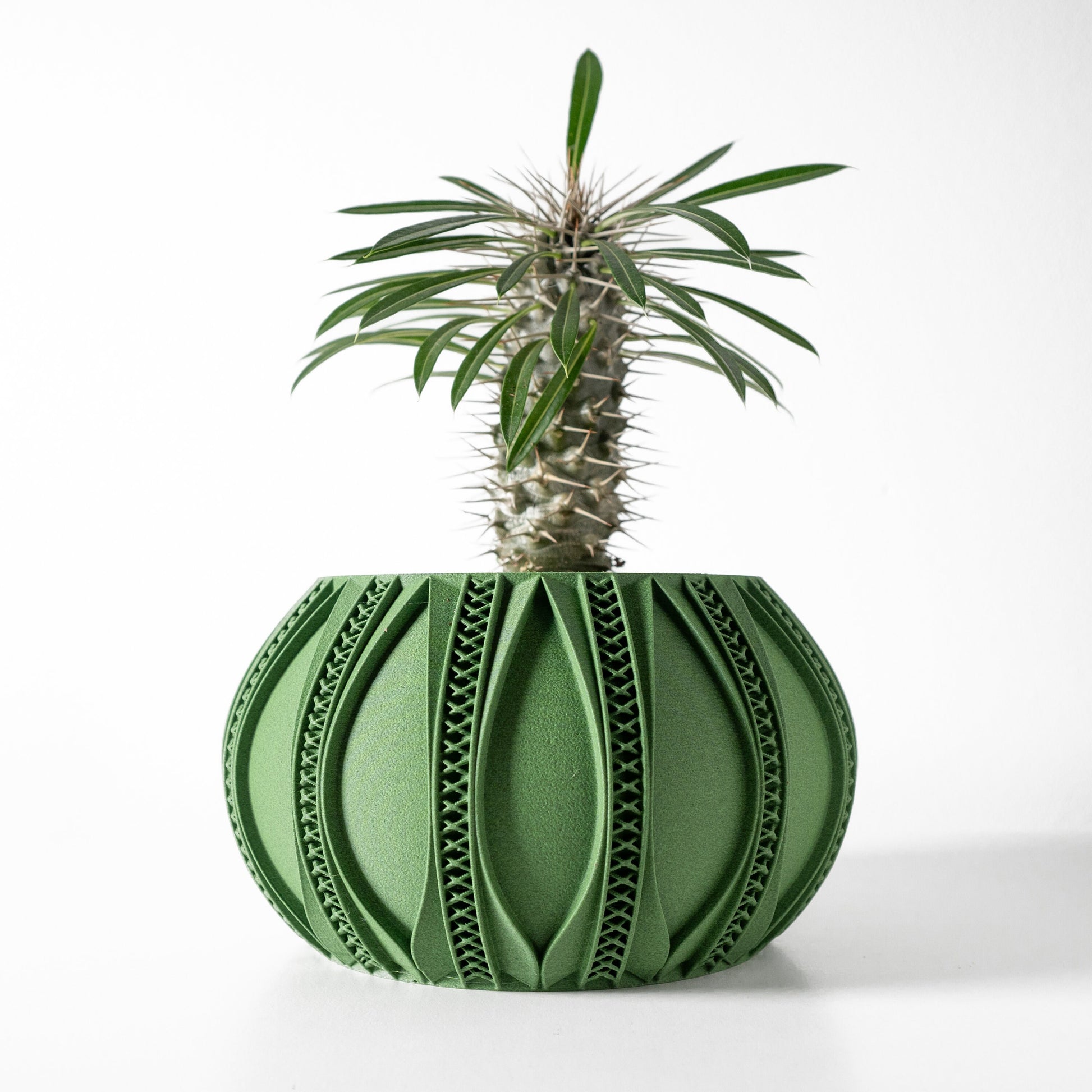 Modern Planter Pot - Stylish Home Decor for Small & Medium Plants, Indoor Gardening Plant Lover Gift