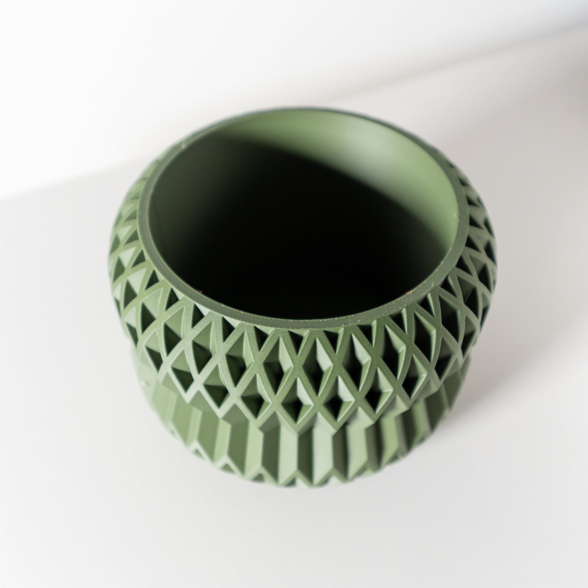 Modern Planter Pot - Stylish Home Decor for Small & Medium Plants, Indoor Gardening Plant Lover Gift