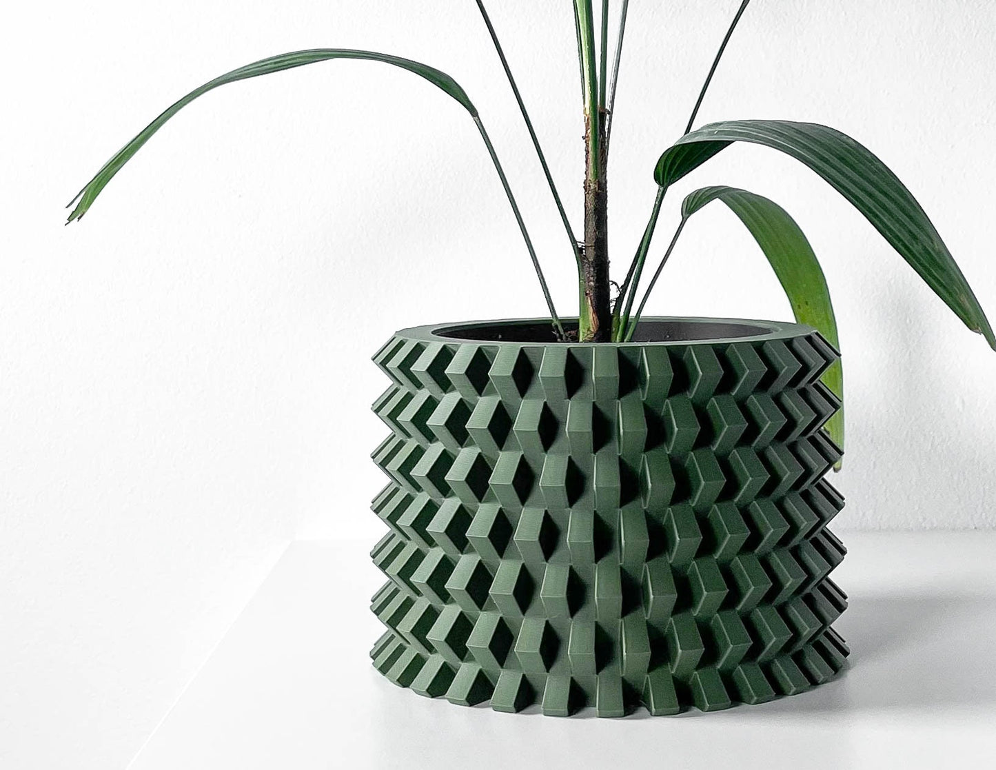 Modern Round Planter Pot - Stylish Home Decor for Small & Medium Plants, Indoor Gardening Plant Lover Gift