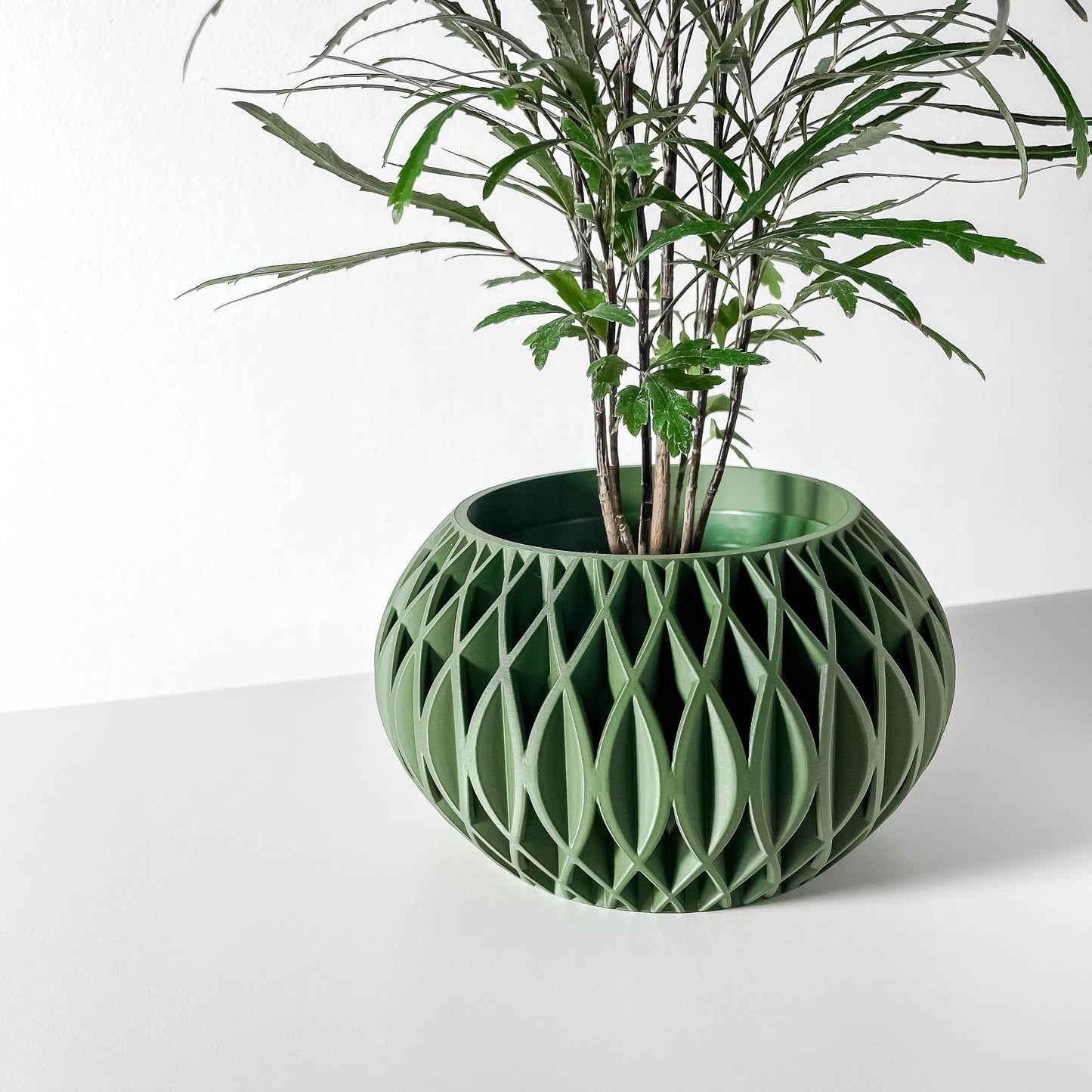 Modern Planter Pot - Stylish Home Decor for Small & Medium Plants, Indoor Gardening Plant Lover Gift