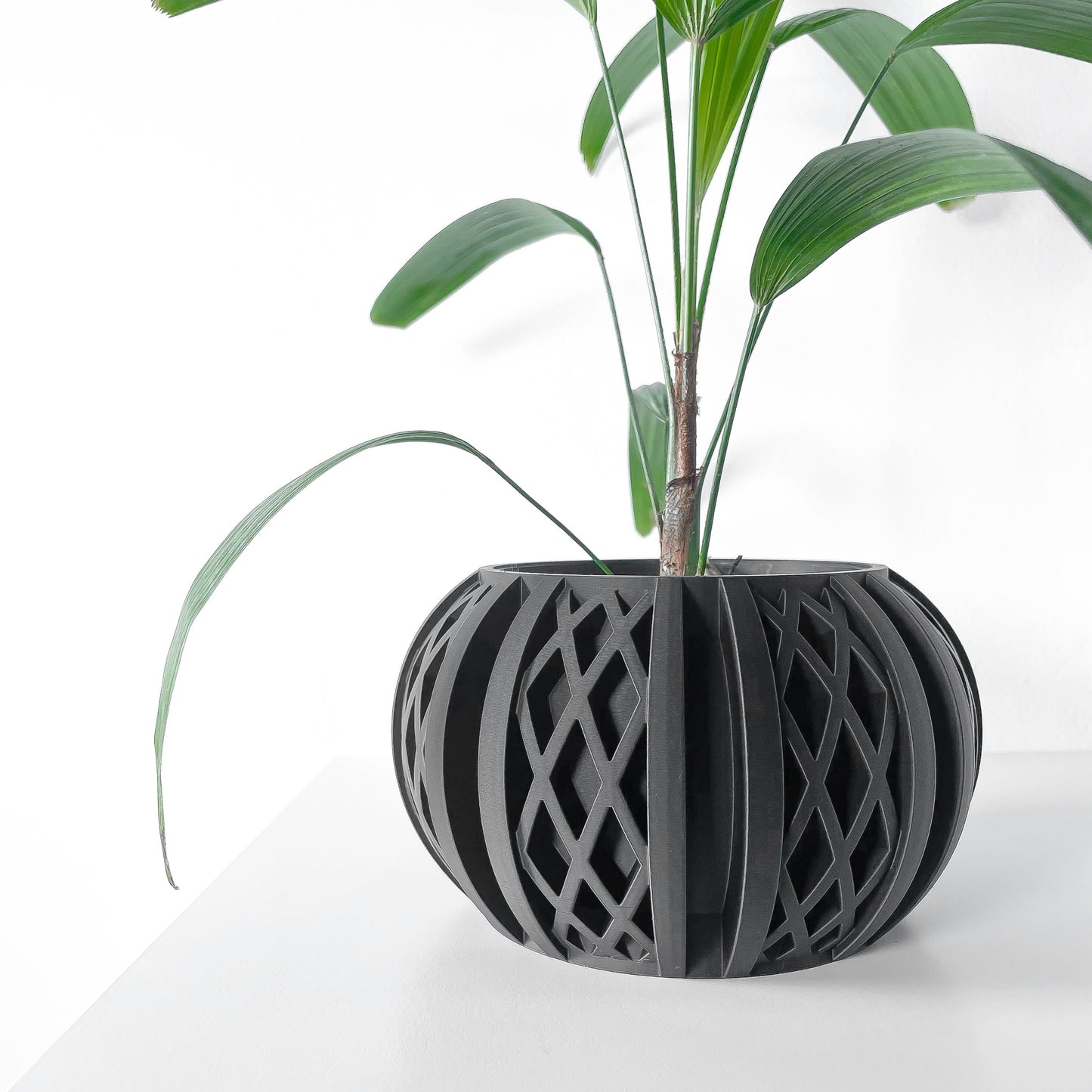 Modern Planter Pot - Stylish Home Decor for Small & Medium Plants, Indoor Gardening Plant Lover Gift