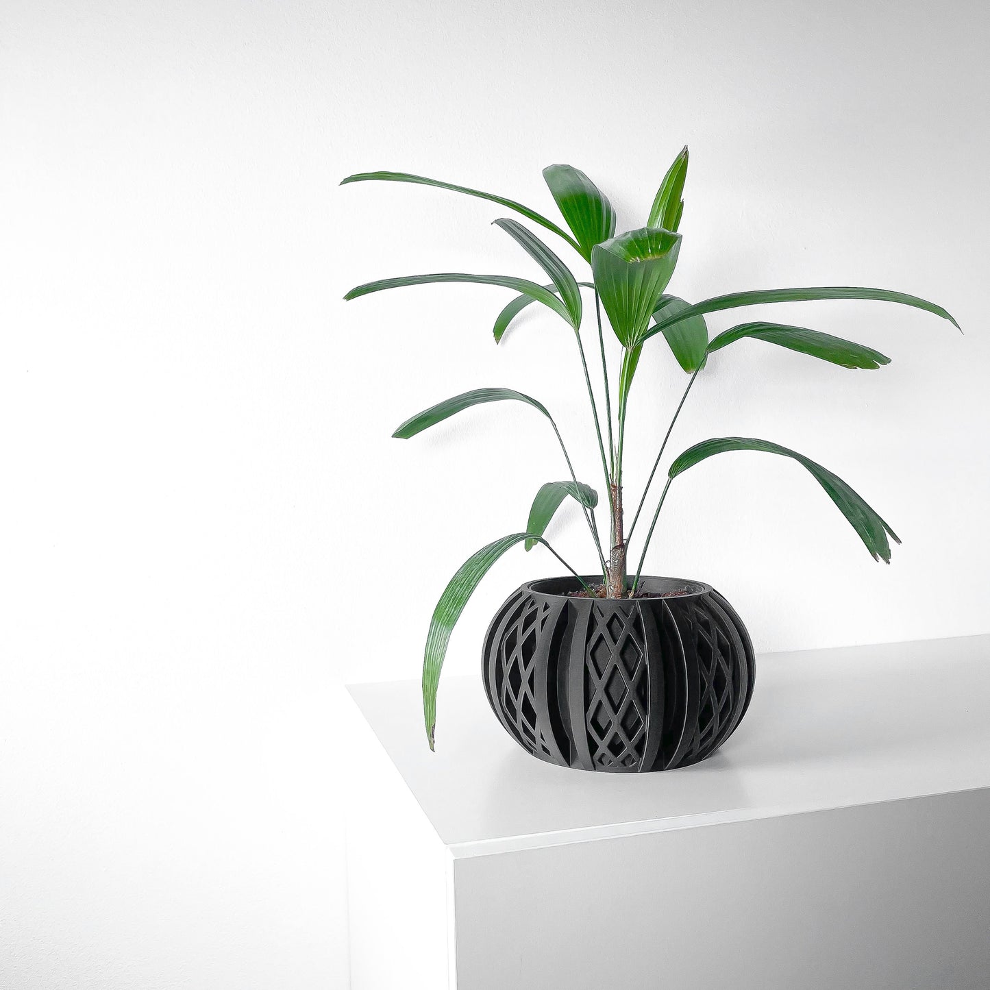 Modern Planter Pot - Stylish Home Decor for Small & Medium Plants, Indoor Gardening Plant Lover Gift