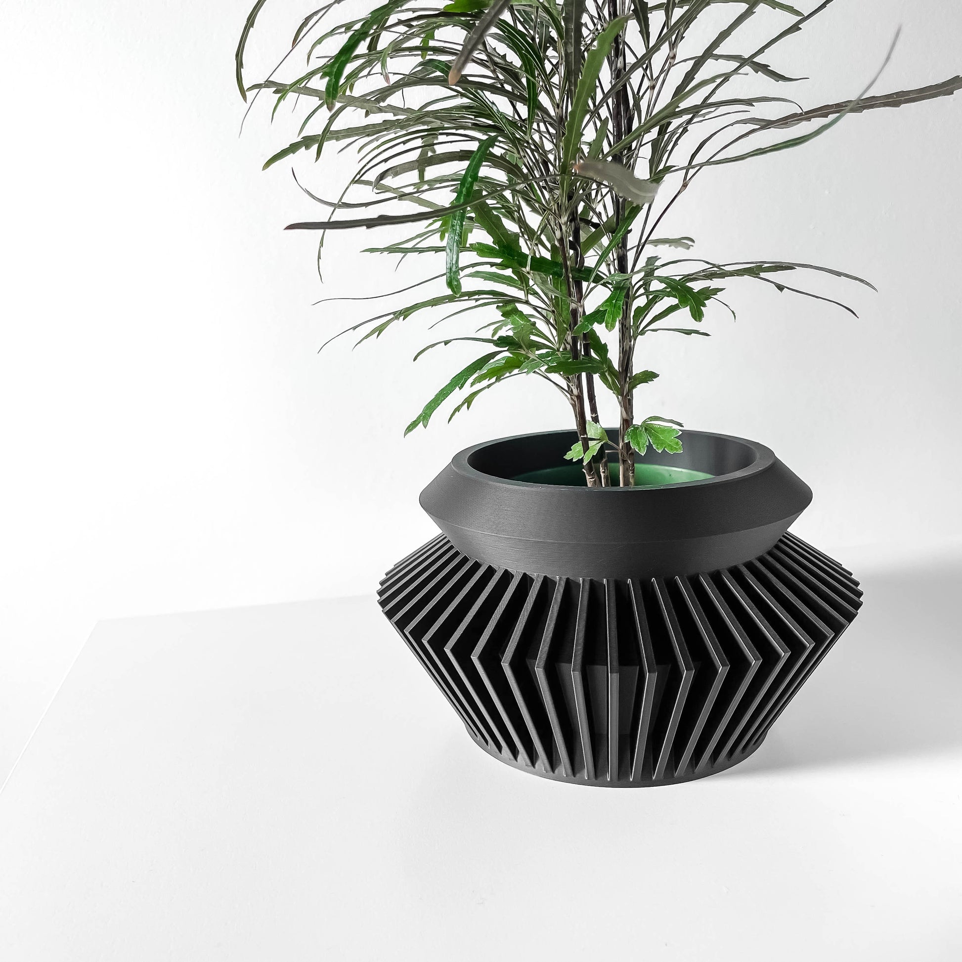 Modern Planter Pot - Stylish Home Decor for Small & Medium Plants, Indoor Gardening Plant Lover Gift