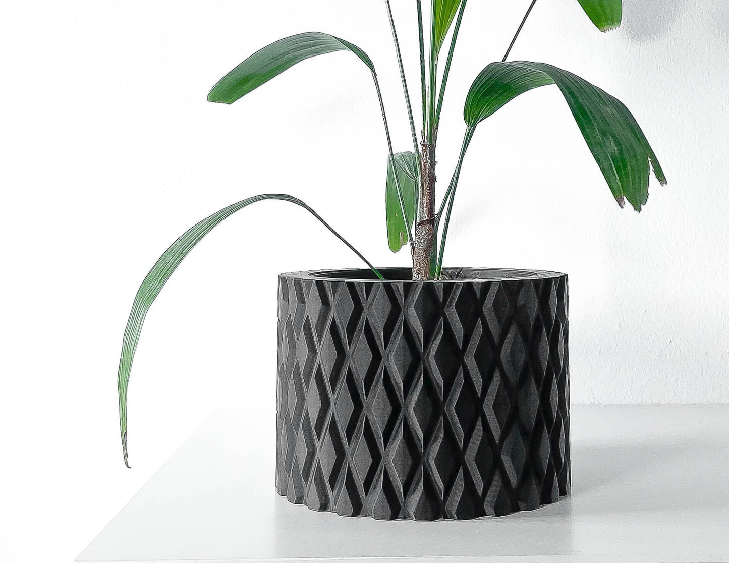 Modern Planter Pot - Stylish Home Decor for Small & Medium Plants, Indoor Gardening Plant Lover Gift