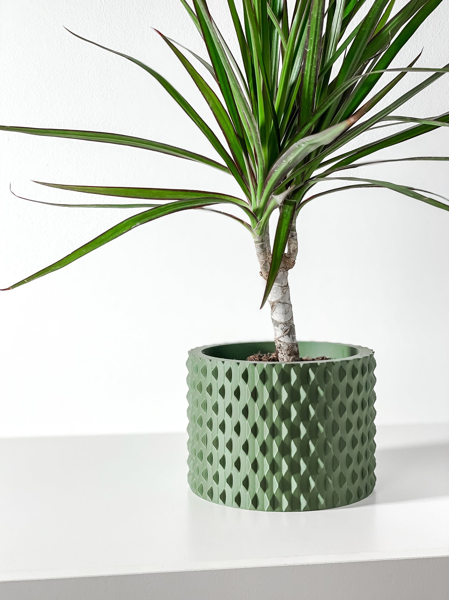 Modern Planter Pot - Stylish Home Decor for Small & Medium Plants, Indoor Gardening Plant Lover Gift