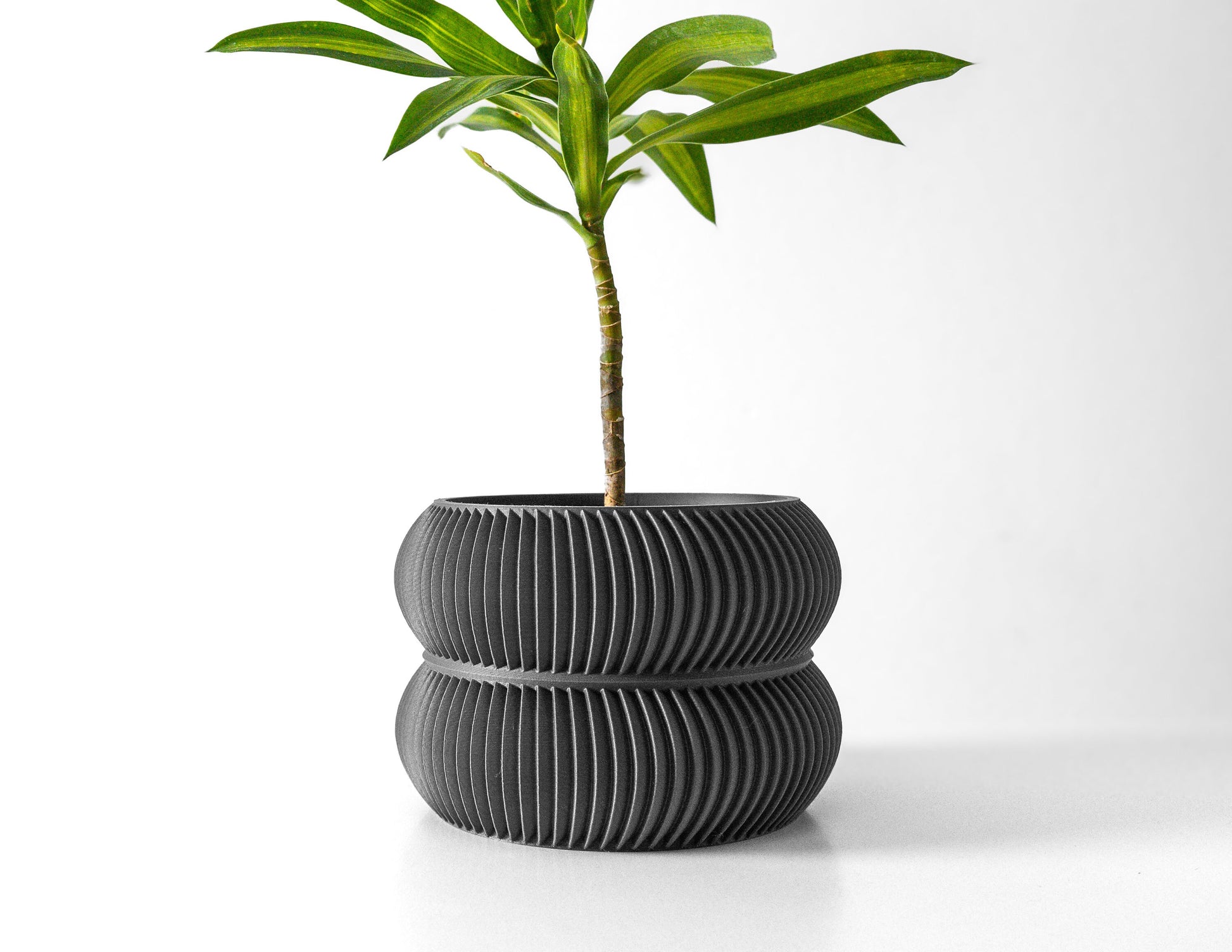 Modern Planter Pot - Stylish Home Decor for Small & Medium Plants, Indoor Gardening Plant Lover Gift