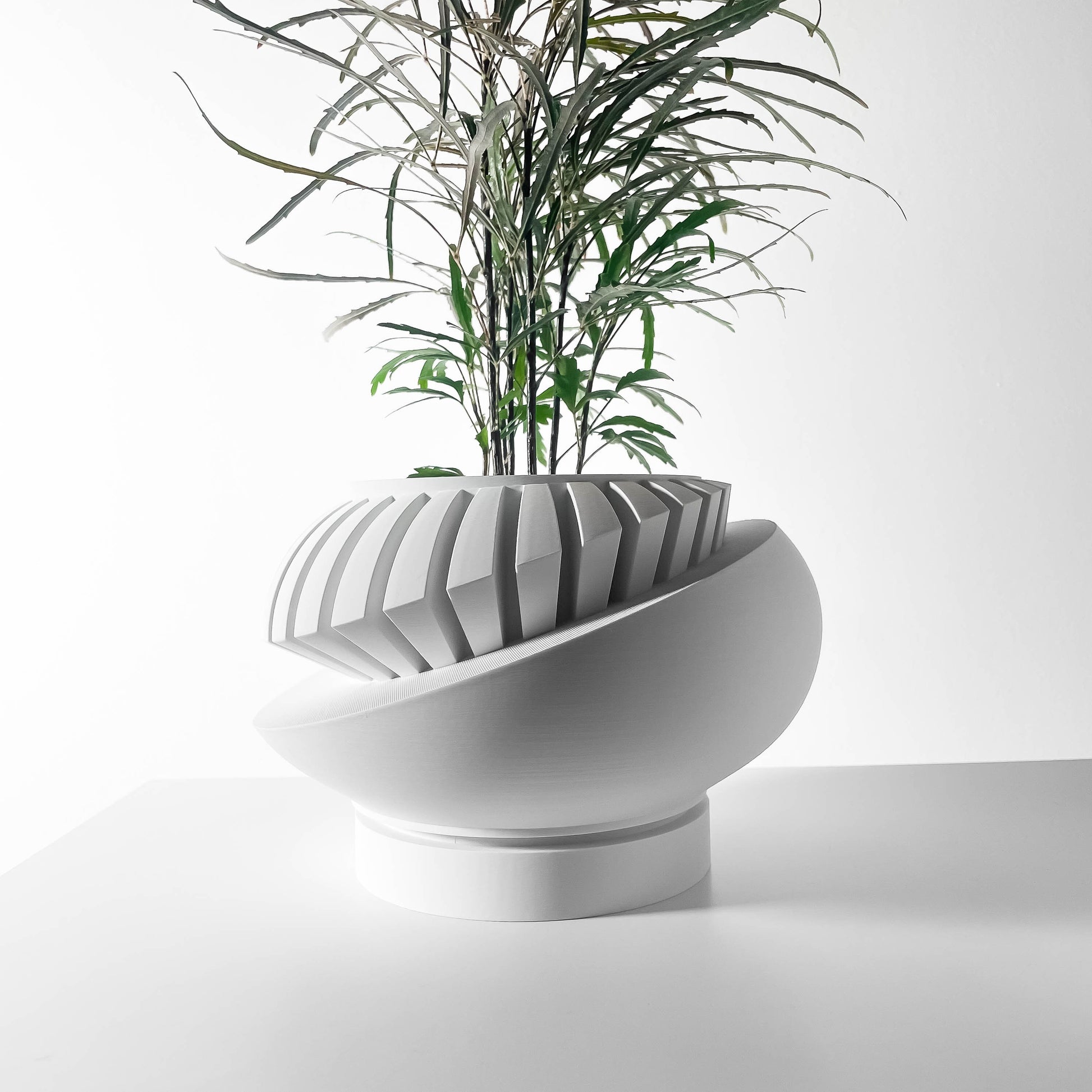 Modern Planter Pot - Minimalist Home Decor for Small & Medium Plants, Indoor Gardening Plant Lover Gift