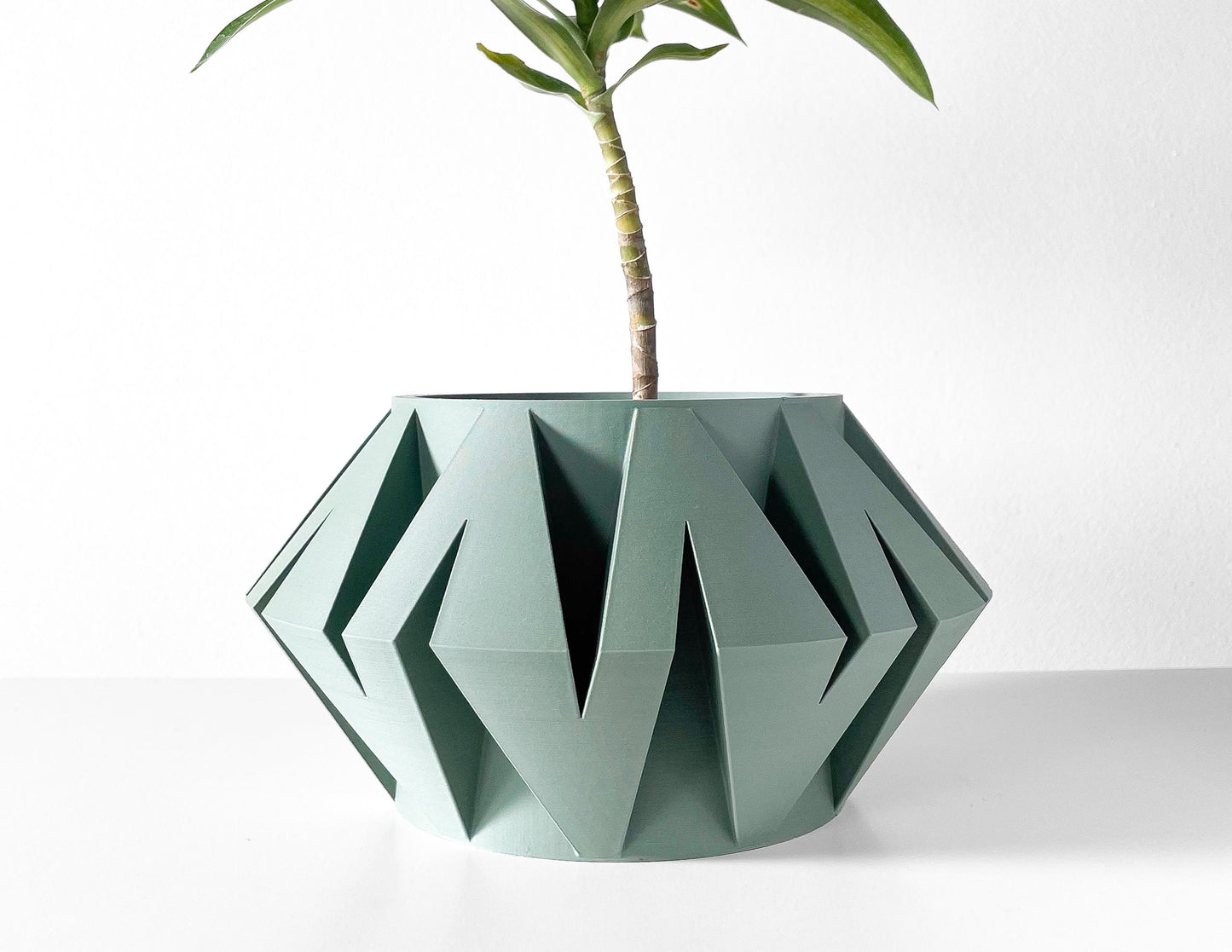 Modern Round Planter Pot - Minimalist Home Decor for Small & Medium Plants, Indoor Gardening Plant Lover Gift