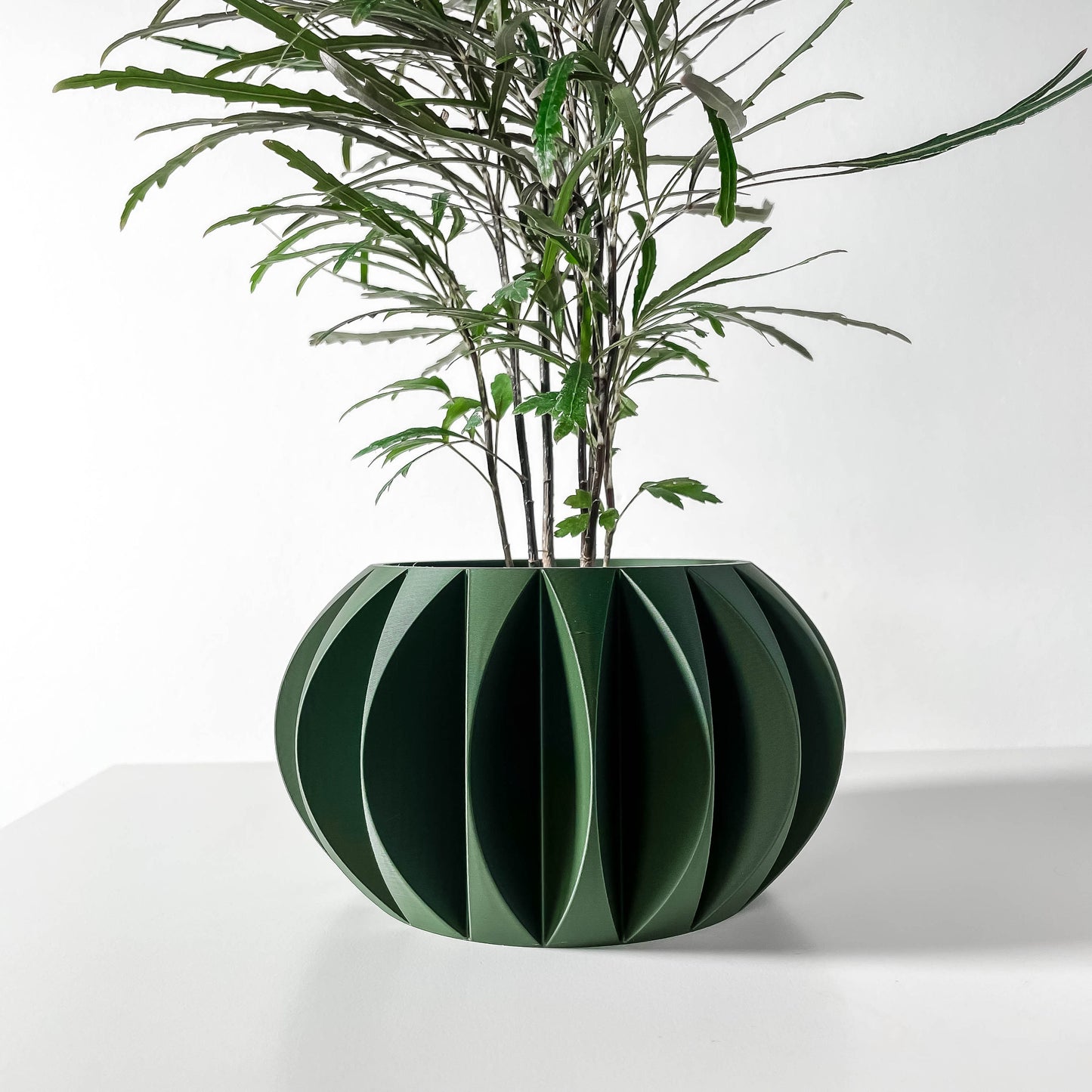 Modern Round Planter Pot - Minimalist Home Decor for Small & Medium Plants, Indoor Gardening Plant Lover Gift