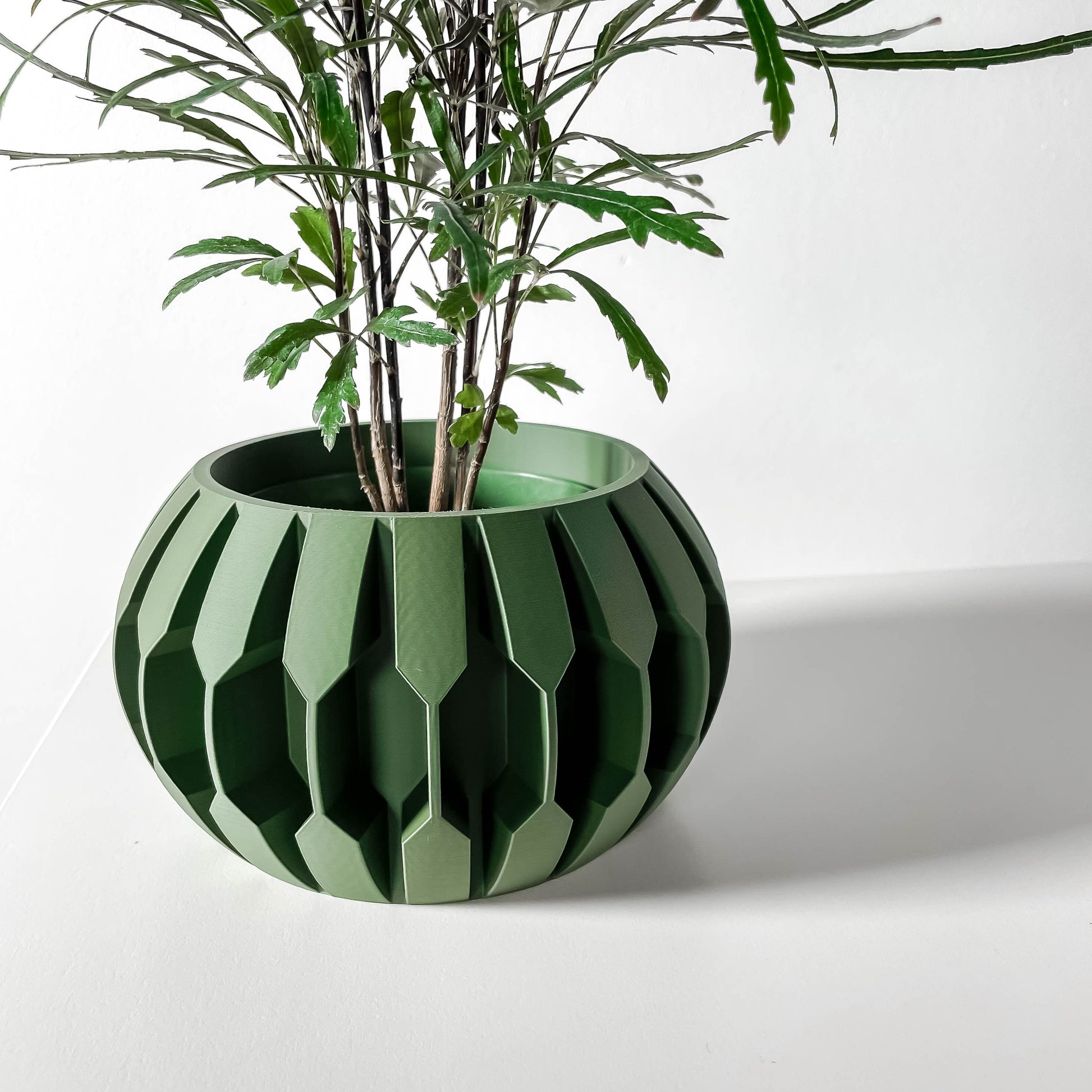 Modern Planter Pot - Minimalist Home Decor for Small & Medium Plants, Indoor Gardening Plant Lover Gift