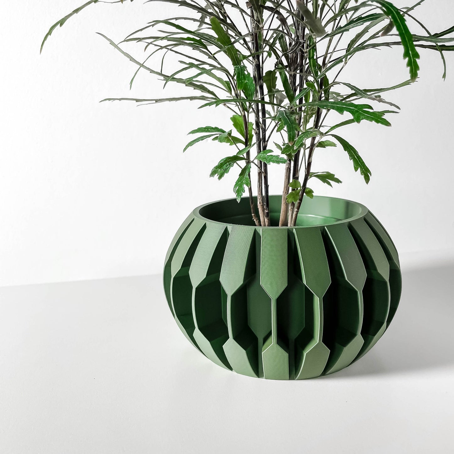 Modern Planter Pot - Minimalist Home Decor for Small & Medium Plants, Indoor Gardening Plant Lover Gift