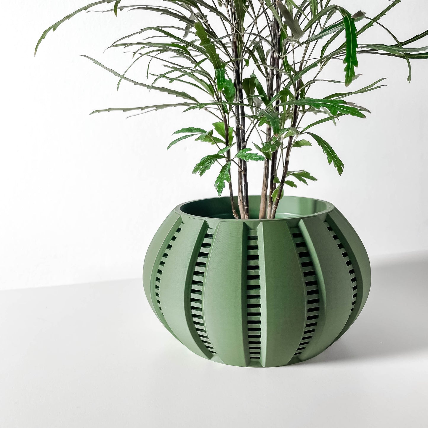 Modern Planter Pot - Minimalist Home Decor for Small & Medium Plants, Indoor Gardening Plant Lover Gift