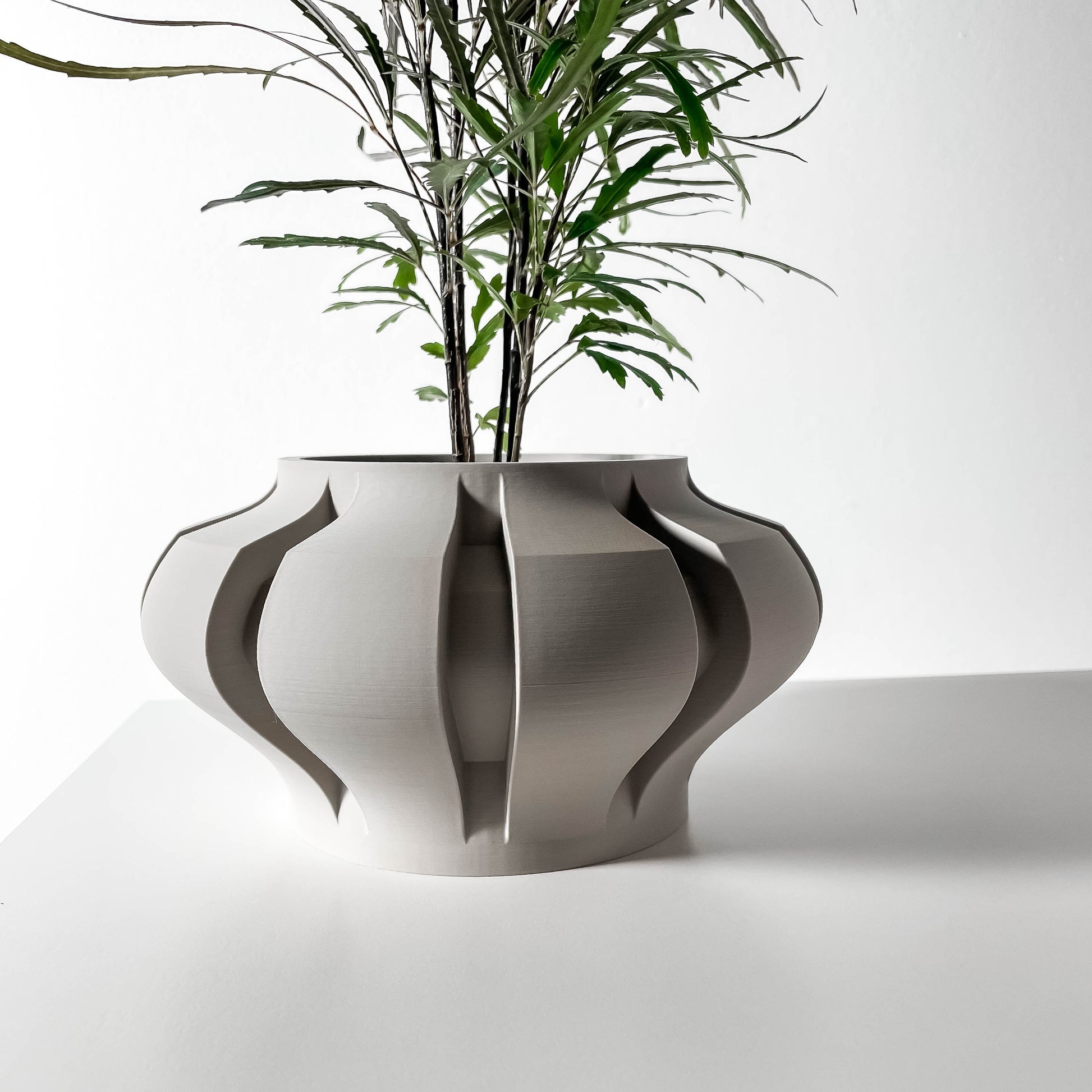 Modern Planter Pot - Minimalist Home Decor for Small & Medium Plants, Indoor Gardening Plant Lover Gift