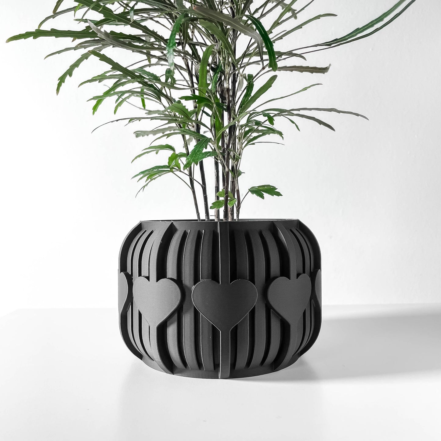 Modern Heart Planter Pot - Minimalist Home Decor for Small & Medium Plants, Indoor Gardening Plant Lover Gift