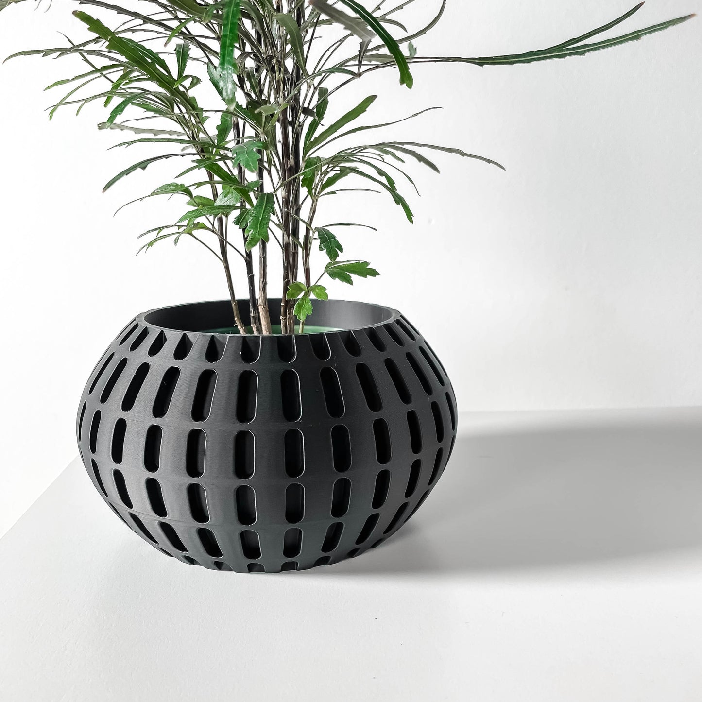 Modern 3D Printed Planter Pot - Indoor Succulent & Small Plant Pot - Unique Design for Home Decor