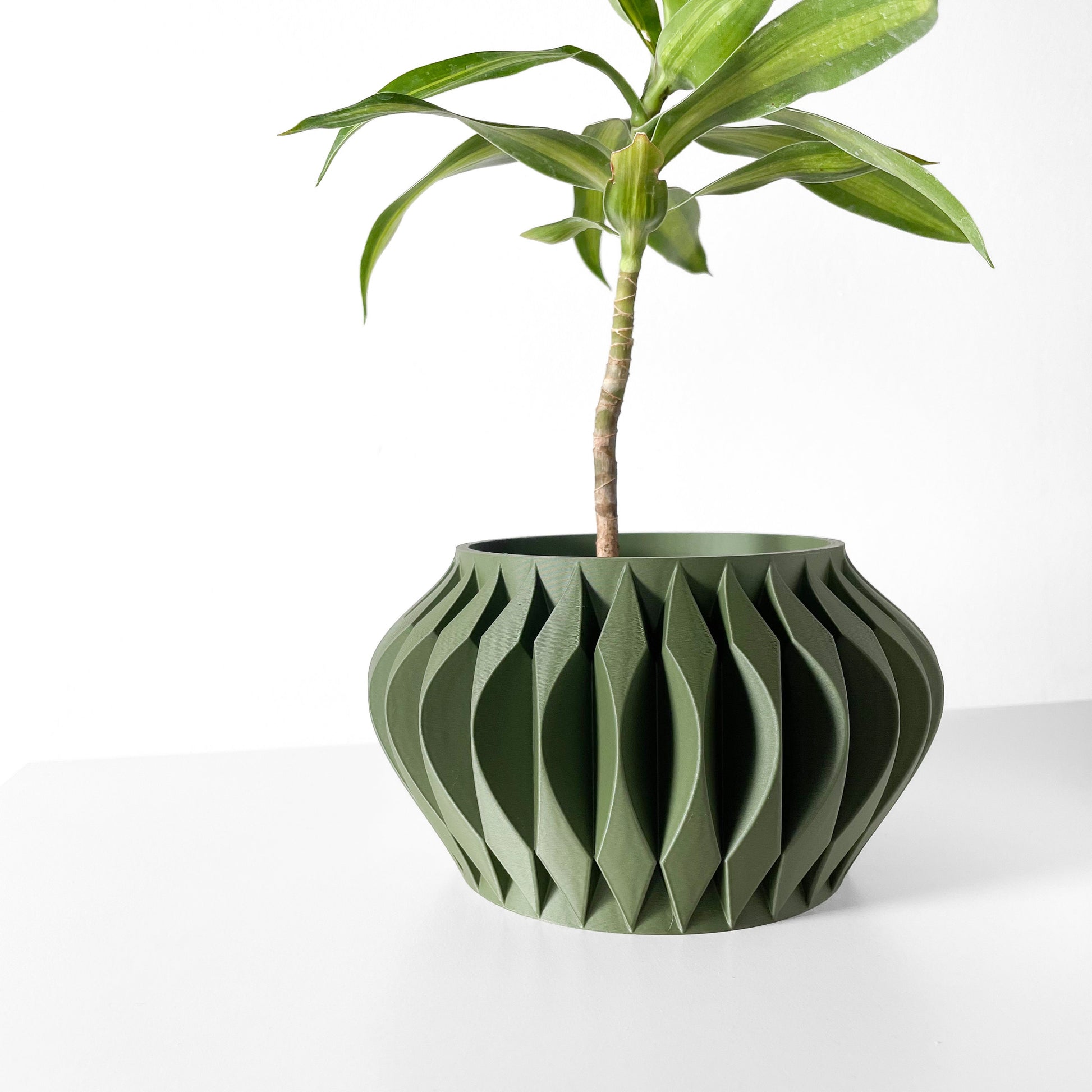 Modern Planter Pot - Stylish Home Decor for Small & Medium Plants, Indoor Gardening Plant Lover Gift