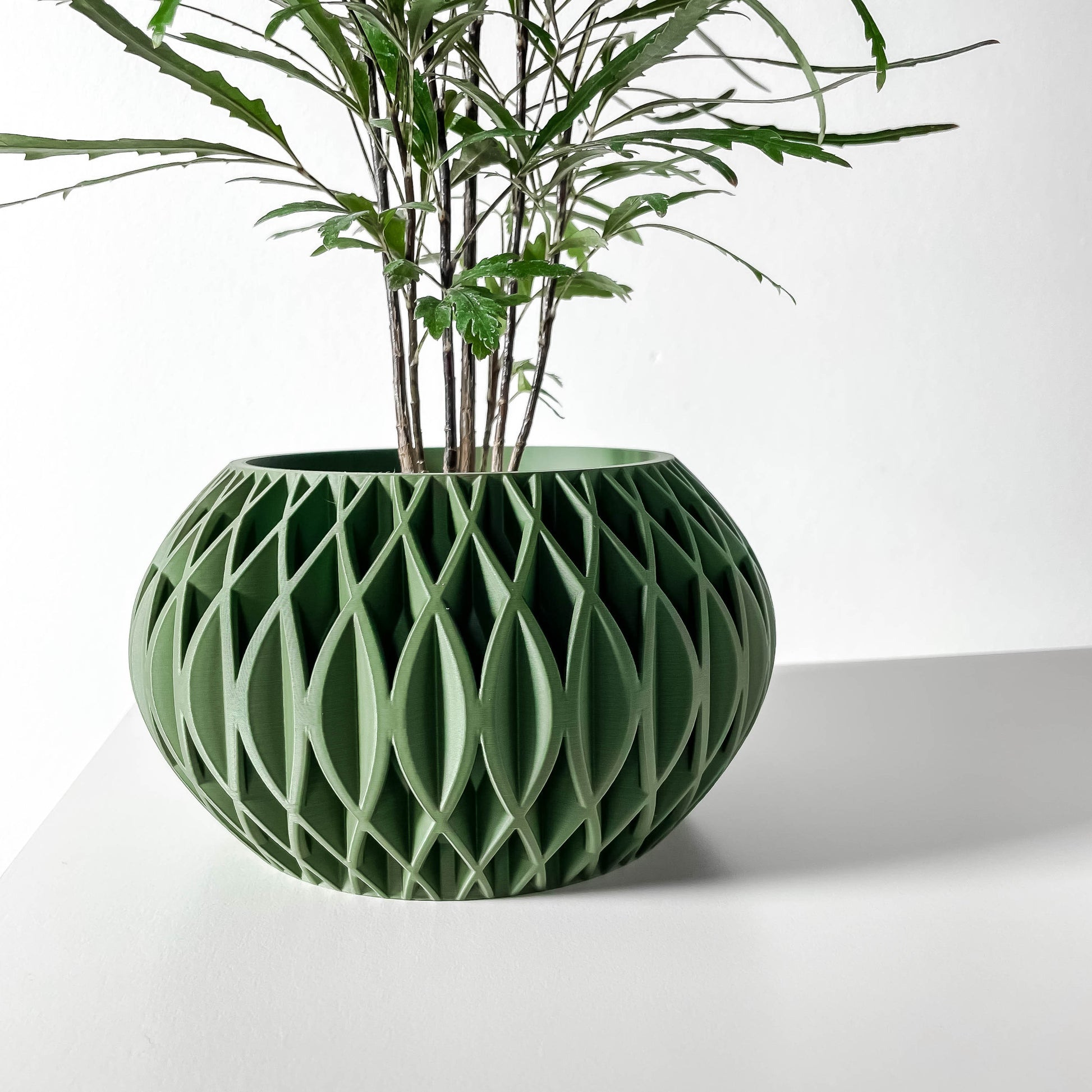 Modern Planter Pot - Stylish Home Decor for Small & Medium Plants, Indoor Gardening Plant Lover Gift