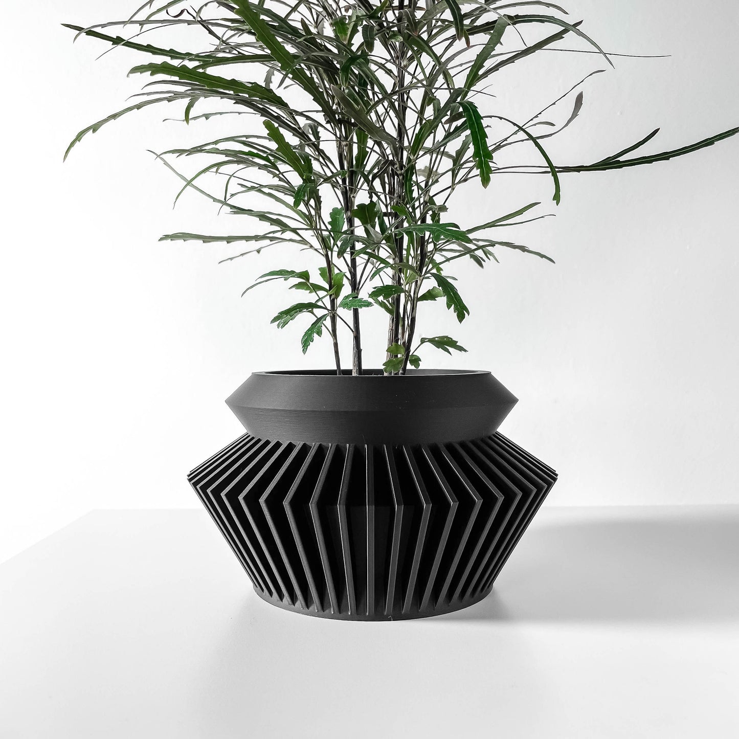 Modern Planter Pot - Stylish Home Decor for Small & Medium Plants, Indoor Gardening Plant Lover Gift