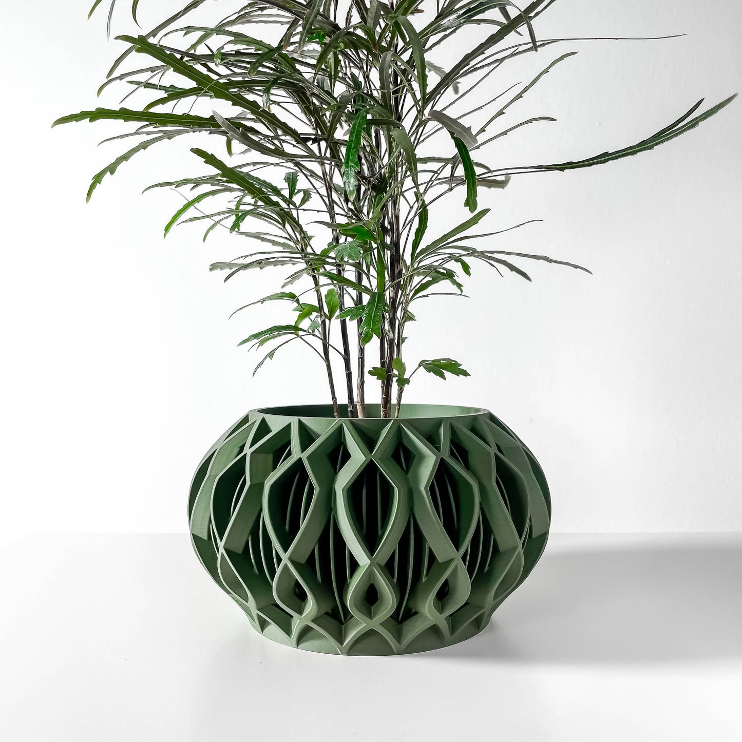 Modern Planter Pot - Stylish Home Decor for Small & Medium Plants, Indoor Gardening Plant Lover Gift