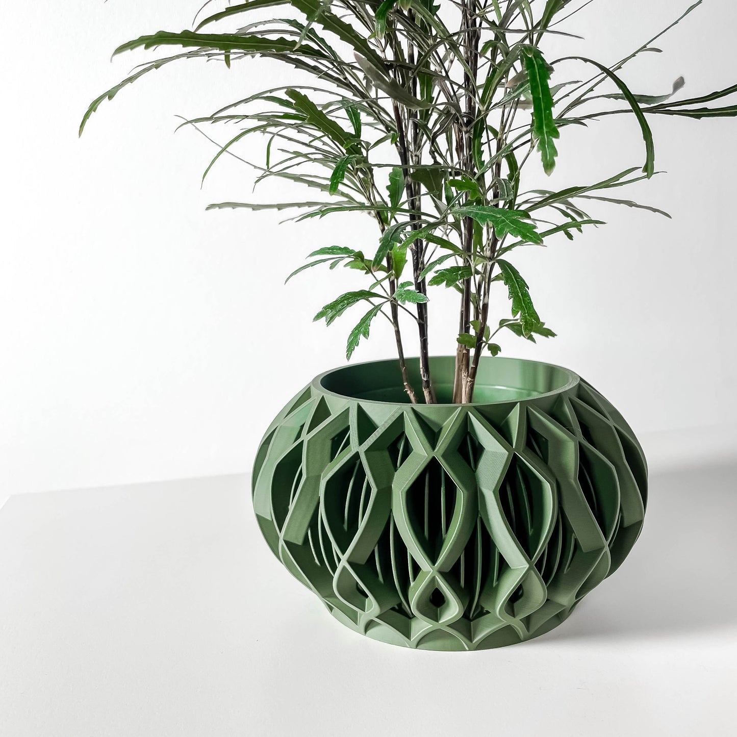 Modern Planter Pot - Stylish Home Decor for Small & Medium Plants, Indoor Gardening Plant Lover Gift