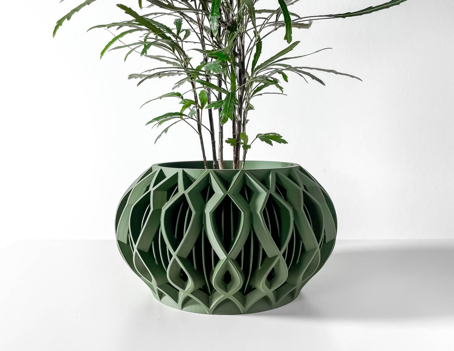 Modern Planter Pot - Stylish Home Decor for Small & Medium Plants, Indoor Gardening Plant Lover Gift