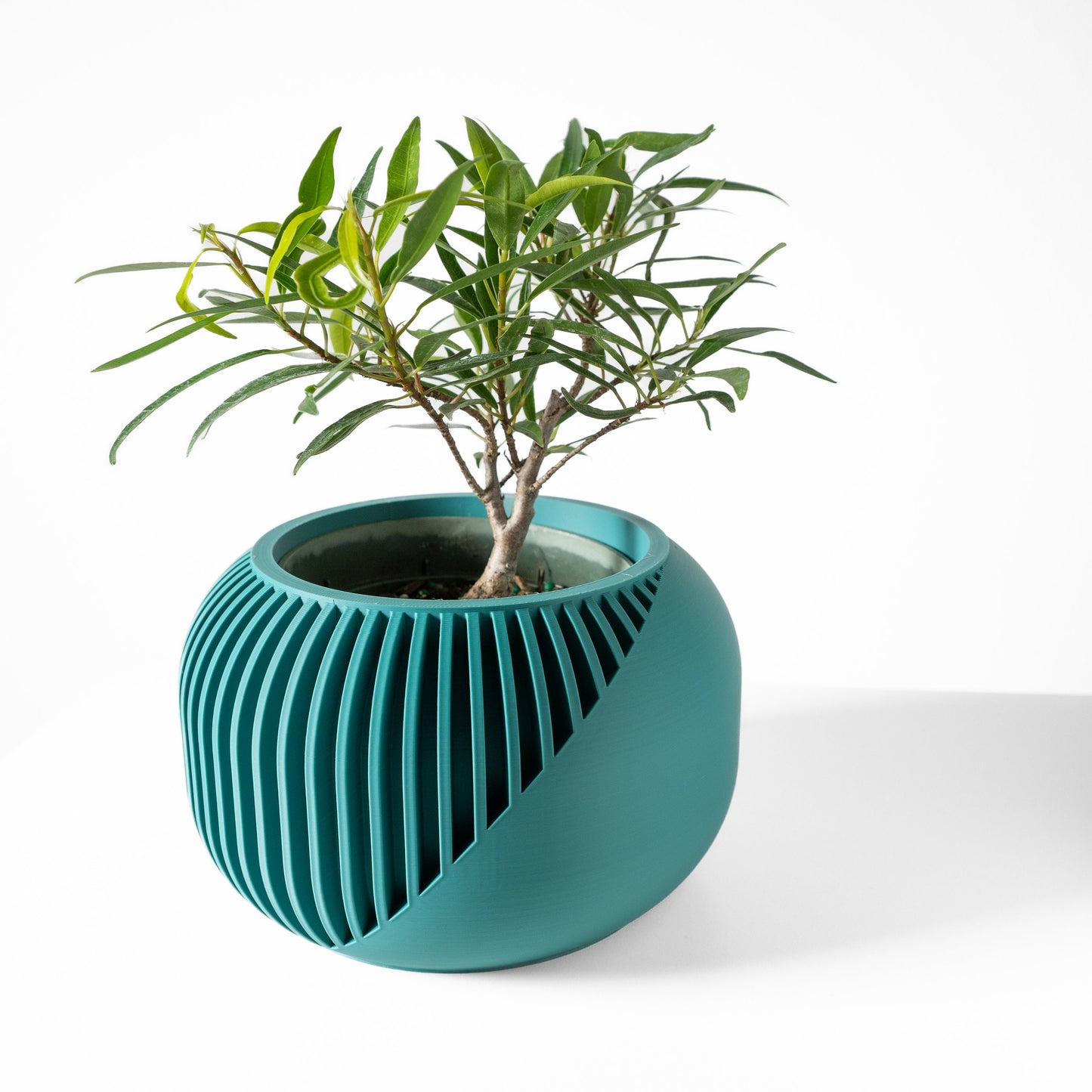 Modern Planter Pot - Stylish Home Decor for Small & Medium Plants, Indoor Gardening Plant Lover Gift