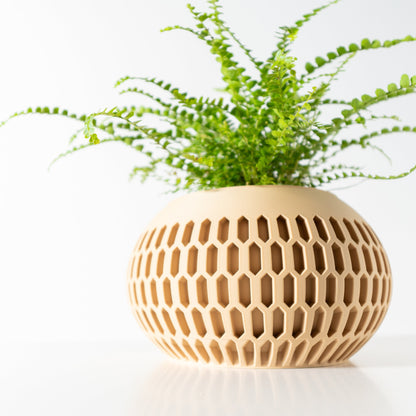 Modern Planter Pot - Stylish Home Decor for Small & Medium Plants, Indoor Gardening Plant Lover Gift