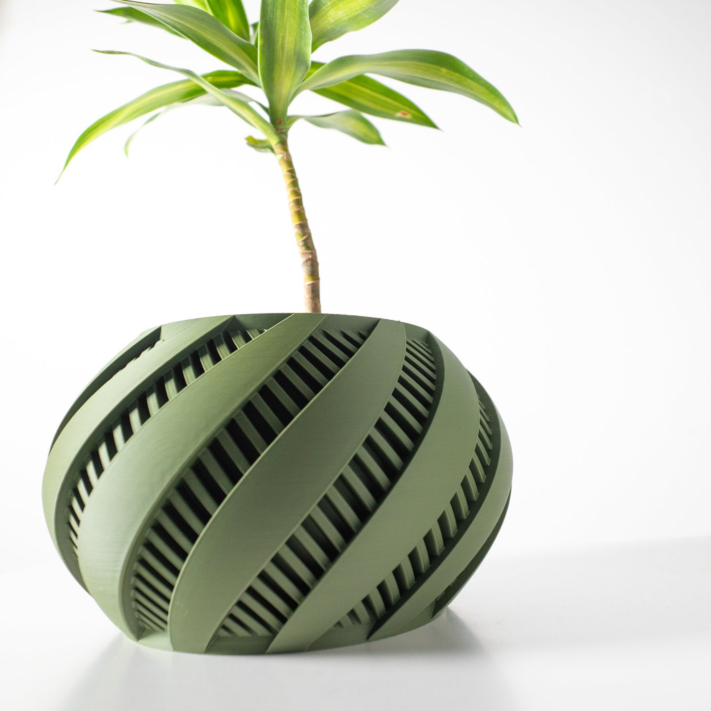 Modern Round Planter Pot - Minimalist Home Decor for Small & Medium Plants, Indoor Gardening Plant Lover Gift