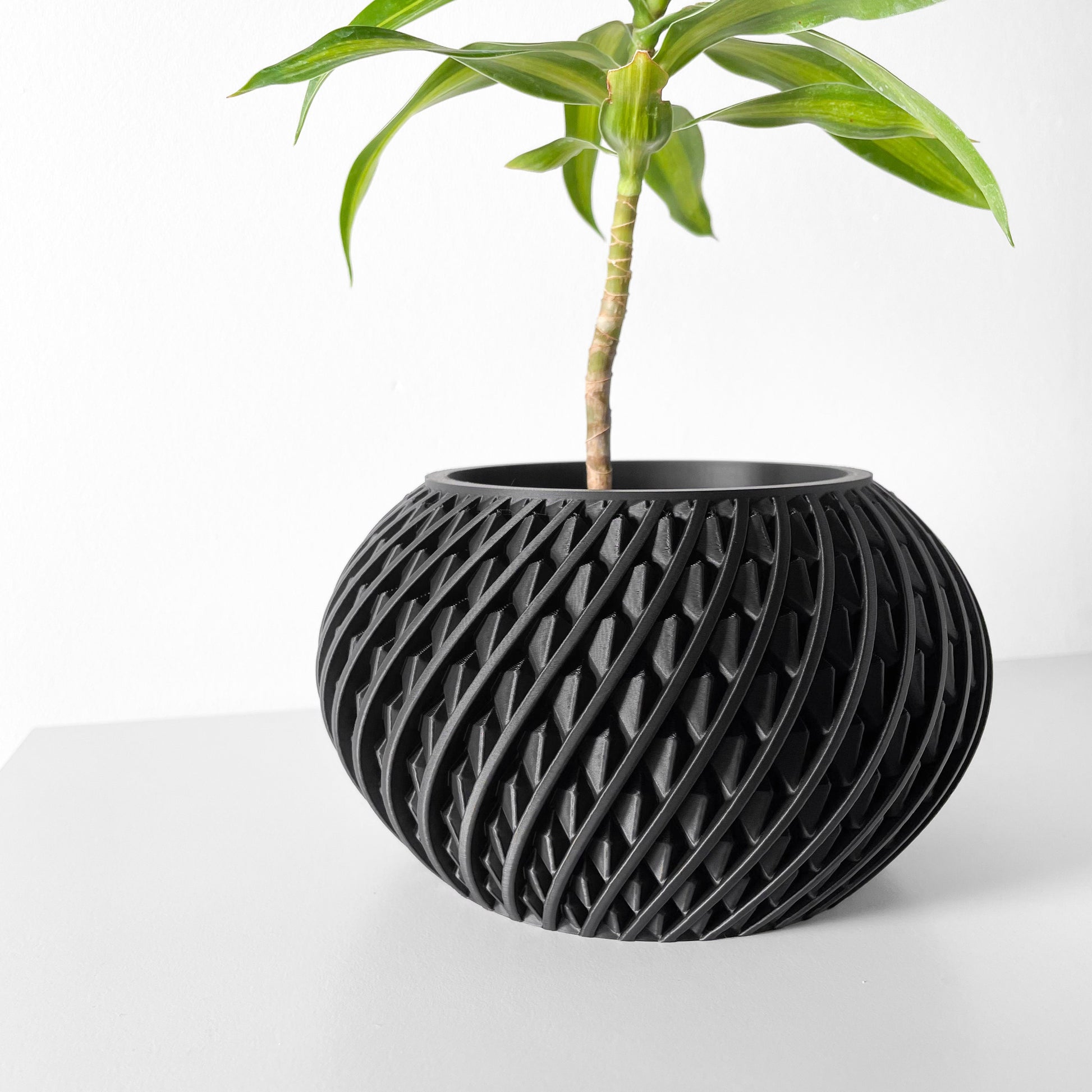 Modern Round Planter Pot - Minimalist Home Decor for Small & Medium Plants, Indoor Gardening Plant Lover Gift