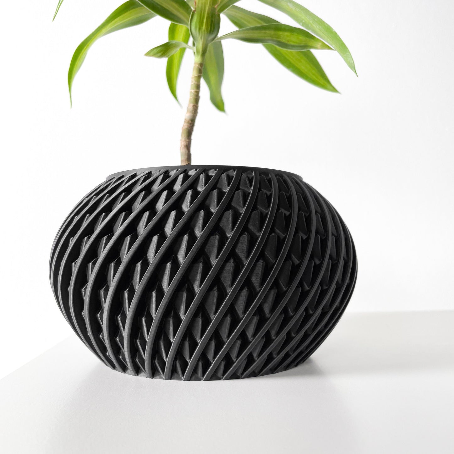 Modern Round Planter Pot - Minimalist Home Decor for Small & Medium Plants, Indoor Gardening Plant Lover Gift