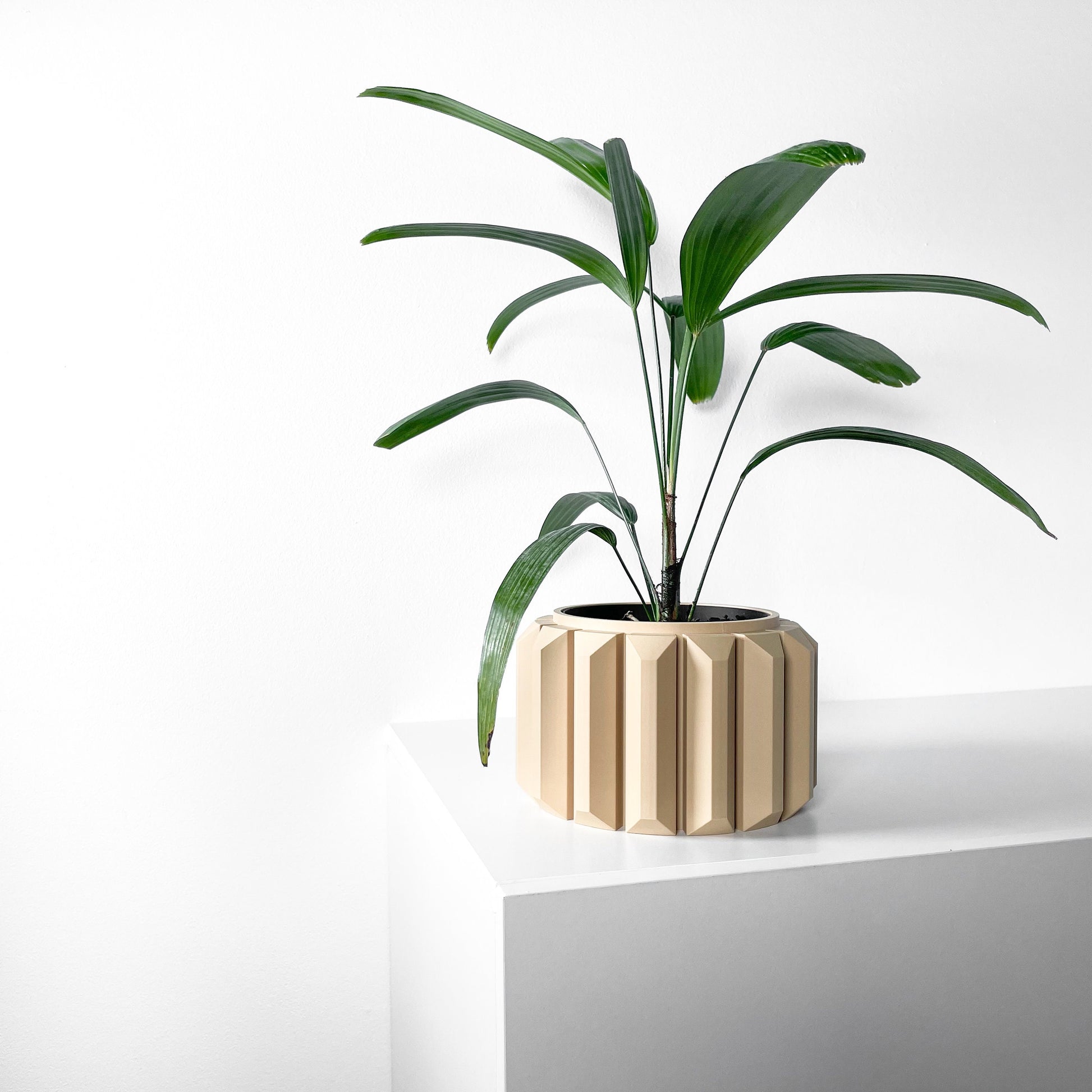 Modern Planter Pot - Minimalist Home Decor for Small & Medium Plants, Indoor Gardening Plant Lover Gift