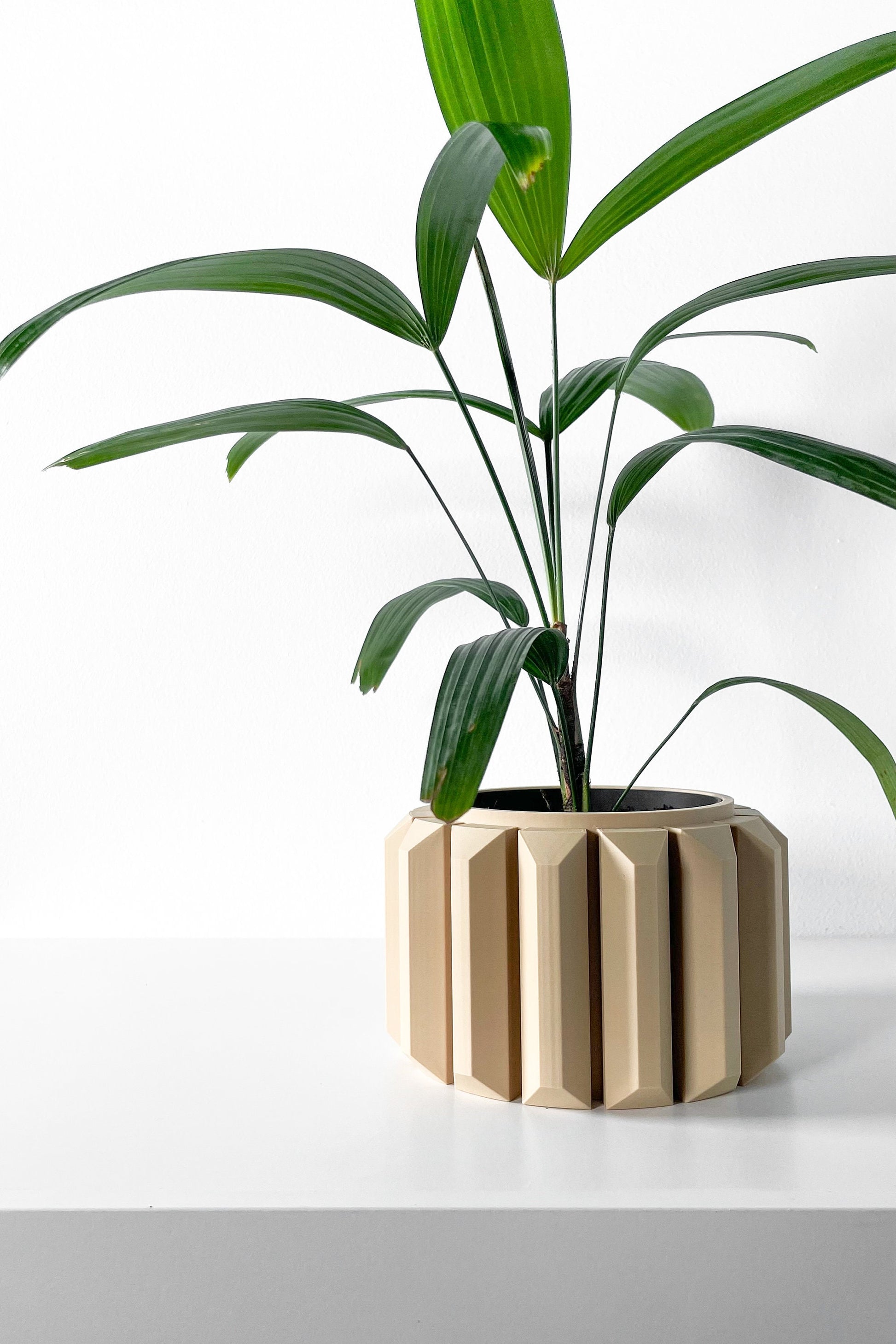 Modern Planter Pot - Minimalist Home Decor for Small & Medium Plants, Indoor Gardening Plant Lover Gift