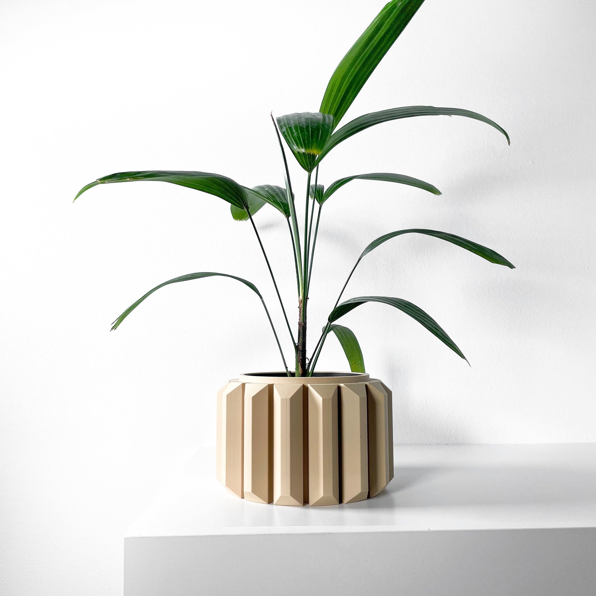 Modern Planter Pot - Minimalist Home Decor for Small & Medium Plants, Indoor Gardening Plant Lover Gift