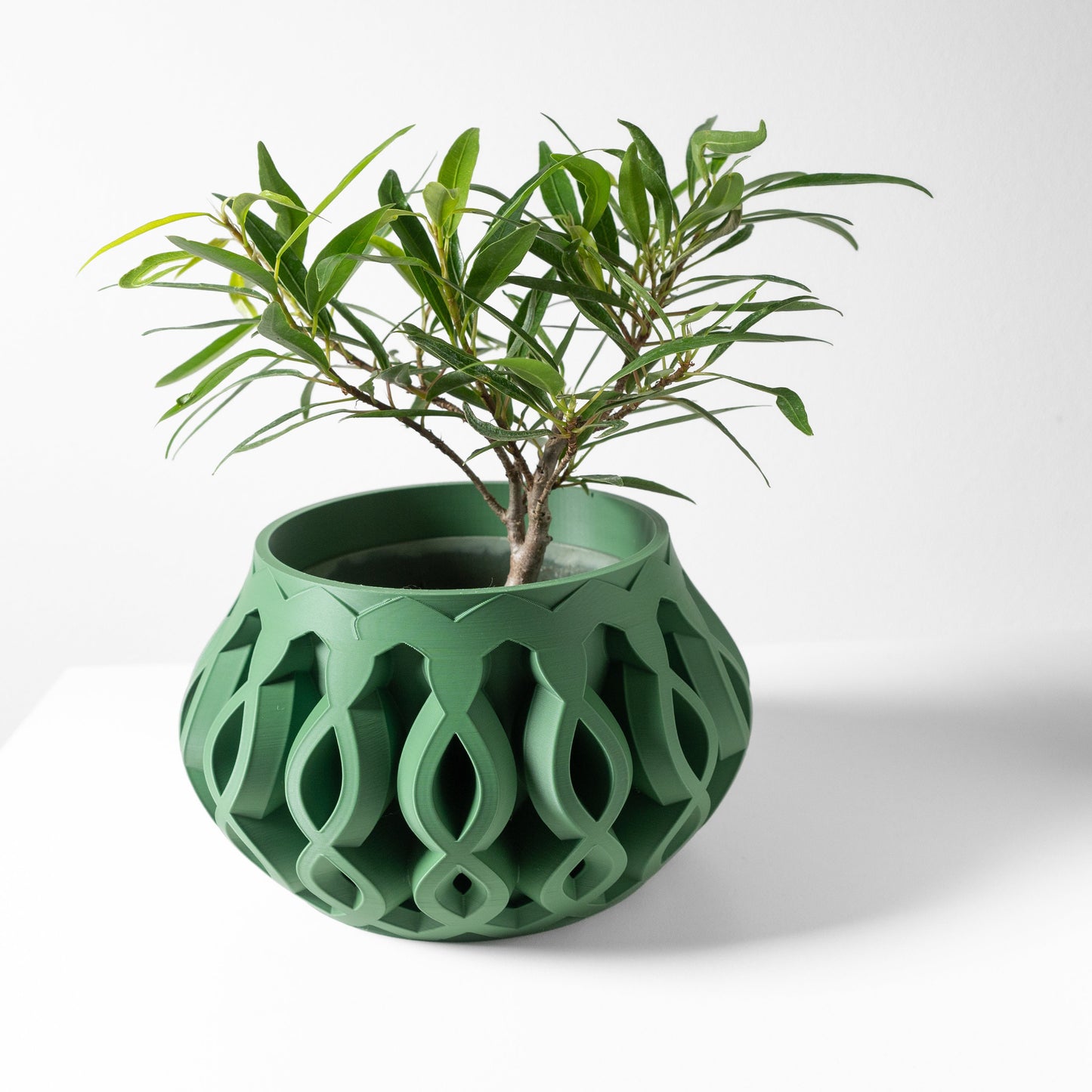 Modern Planter Pot - Minimalist Home Decor for Small & Medium Plants, Indoor Gardening Plant Lover Gift