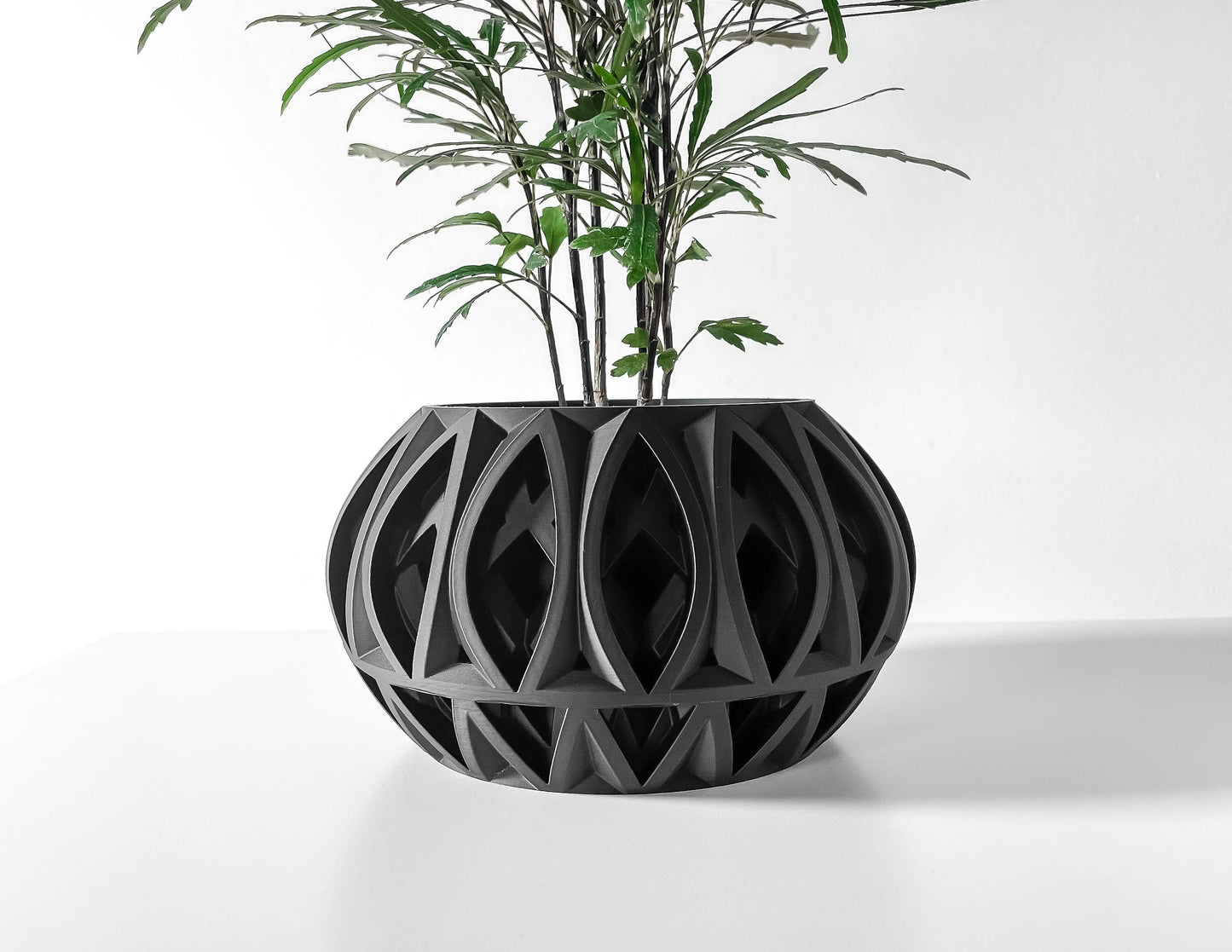 Modern Planter Pot - Minimalist Home Decor for Small & Medium Plants, Indoor Gardening Plant Lover Gift