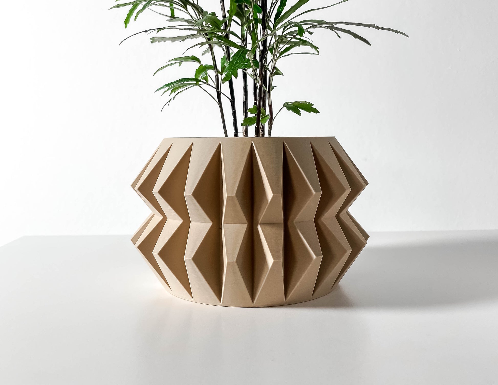 Modern Planter Pot - Minimalist Home Decor for Small & Medium Plants, Indoor Gardening Plant Lover Gift