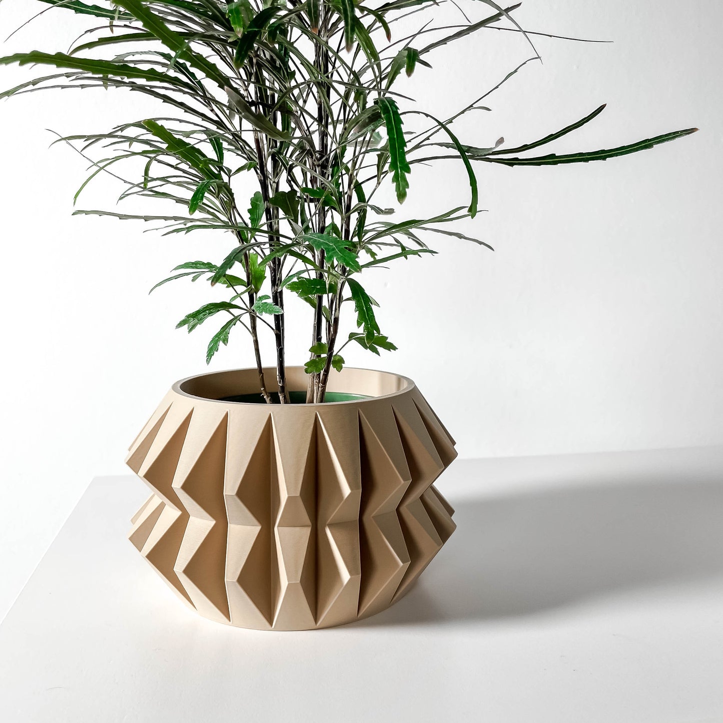 Modern Planter Pot - Minimalist Home Decor for Small & Medium Plants, Indoor Gardening Plant Lover Gift